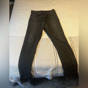 Levi’s 501 skinny jeans | size 28